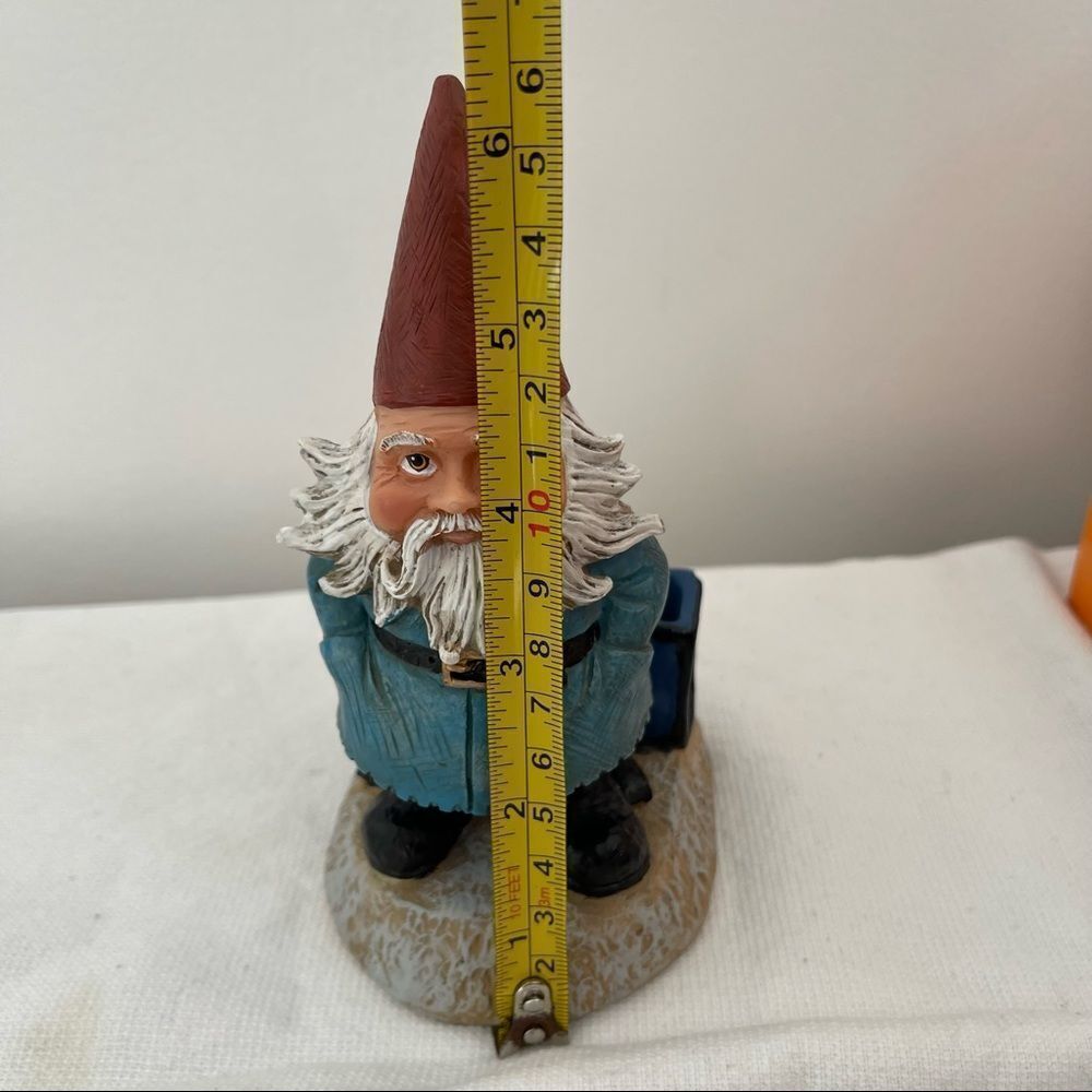 TRAVELOCITY The ROAMING GNOME Garden Yard Lawn Travel Buddy Statue Card Holder - Picture 6 of 10